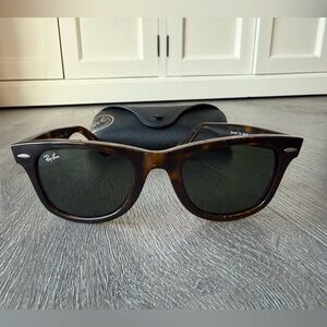 Ray-Ban Wayfarer Ease sunglasses- tortoise brown w/ green (black) lenses